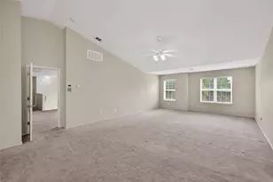 125 Hometown Pkwy, Kyle, TX 78640 - Photo 24