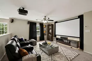 125 Hometown Pkwy, Kyle, TX 78640 - Photo 20