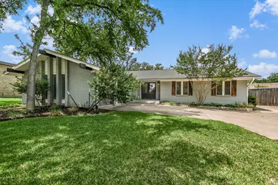 306 Briarwood Trail, Austin, TX 78746 - Photo 2