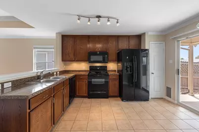 11400 Ashbrook Drive, Manchaca, TX 78652 - Photo 10