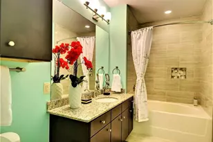 1900 Barton Springs Rd, Austin, TX 78704 - Photo 20