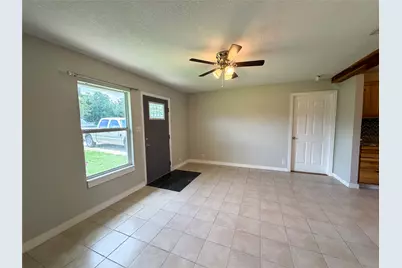 138 San Jacinto Street, Bastrop, TX 78602 - Photo 6