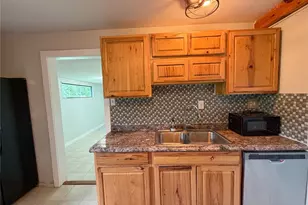 138 San Jacinto St, Bastrop, TX 78602 - Photo 10