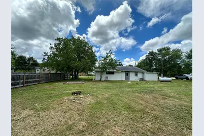 138 San Jacinto Street, Bastrop, TX 78602 - Photo 20