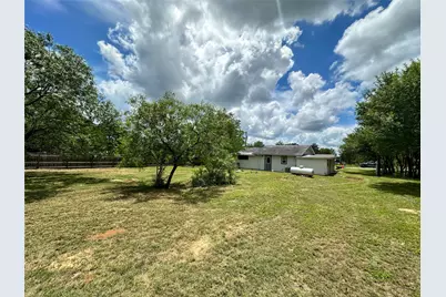 138 San Jacinto Street, Bastrop, TX 78602 - Photo 24