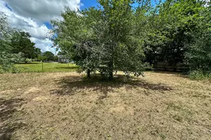 138 San Jacinto St, Bastrop, TX 78602 - Photo 22