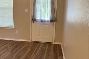 142 A Voss Pkwy, Cedar Creek, TX 78612 - Photo 8
