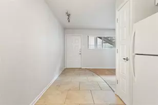 2404 Longview St, Austin, TX 78705 - Photo 10