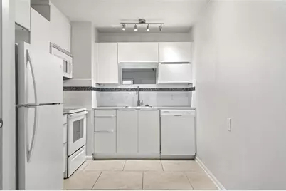 2404 Longview Street #105, Austin, TX 78705 - Photo 12
