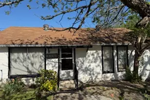 109 Tennessee St, Taylor, TX 76574 - Photo 1