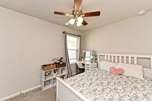 112 Groves Ln, Hutto, TX 78634 - Photo 22