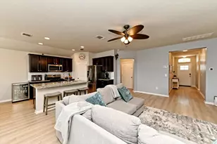 112 Groves Ln, Hutto, TX 78634 - Photo 8