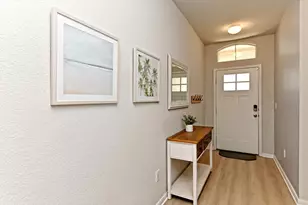 112 Groves Ln, Hutto, TX 78634 - Photo 4