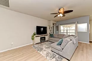 112 Groves Ln, Hutto, TX 78634 - Photo 6