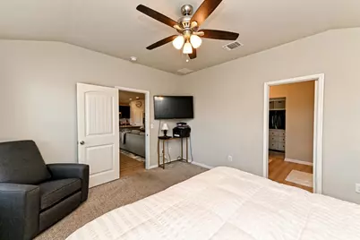 112 Groves Lane, Hutto, TX 78634 - Photo 16