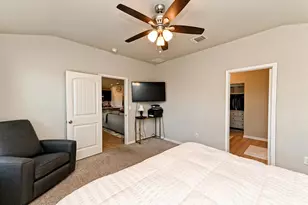 112 Groves Ln, Hutto, TX 78634 - Photo 16