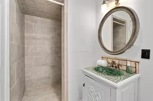 8911 Little Walnut Pkwy, Austin, TX 78758 - Photo 16