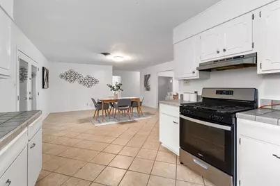 8911 Little Walnut Parkway, Austin, TX 78758 - Photo 12