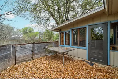 8911 Little Walnut Parkway, Austin, TX 78758 - Photo 20