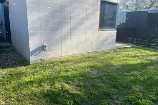 1105 Altum St, Austin, TX 78721 - Photo 16