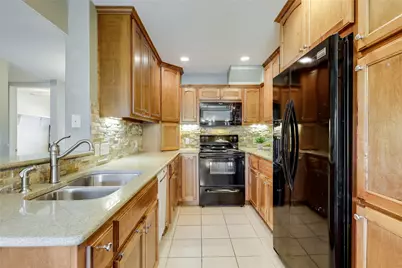 105 Comanche Point, Point Venture, TX 78645 - Photo 6