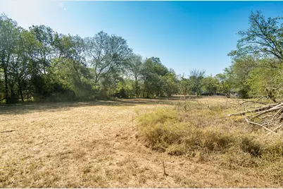 904 Linden Street, Bastrop, TX 78602 - Photo 6