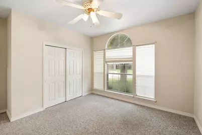 1906 Meadow Ridge Drive, Taylor, TX 76574 - Photo 18