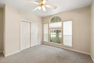 1906 Meadow Ridge Dr, Taylor, TX 76574 - Photo 18