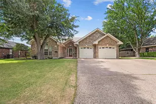 1906 Meadow Ridge Dr, Taylor, TX 76574 - Photo 1