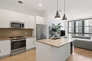 800 Embassy Dr, Austin, TX 78702 - Photo 2