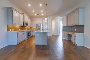 206 Cartwheel Bend, Austin, TX 78738 - Photo 4