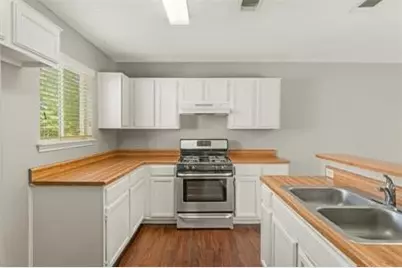 8311 Treehouse Lane, Austin, TX 78749 - Photo 2