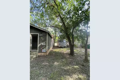 3208 E 16th Street, Austin, TX 78721 - Photo 6
