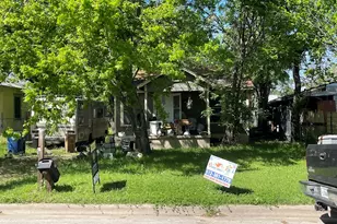 3208 E 16th St, Austin, TX 78721 - Photo 2