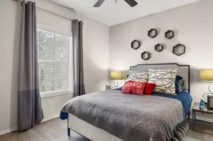 13005 Heinemann Dr, Austin, TX 78727 - Photo 4