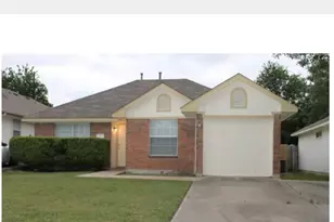 310 Raintree Dr, Georgetown, TX 78626 - Photo 1
