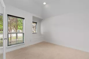 217 Serrano St, Georgetown, TX 78628 - Photo 6