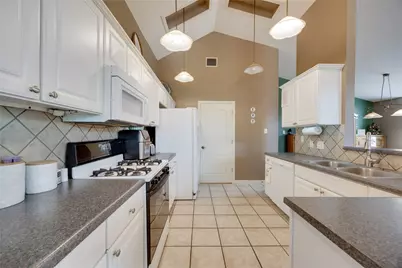 3407 Sandy Koufax Lane, Round Rock, TX 78665 - Photo 10