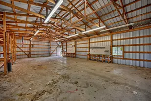 350 Owl Creek Rd, Warda, TX 78942 - Photo 16