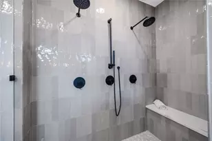 516 Deckhouse Dr, Point Venture, TX 78645 - Photo 16