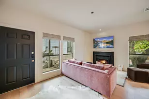 802 S 1st St, Austin, TX 78704 - Photo 10