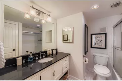 505 W 7th Street #210, Austin, TX 78701 - Photo 18