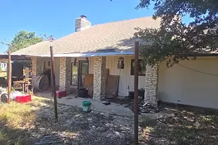 1650 Co Rd 421, Taylor, TX 76574 - Photo 10