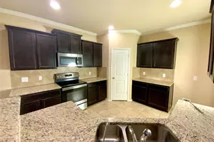 1810 Logan Trail, New Braunfels, TX 78130 - Photo 12