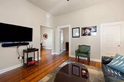 314 W Third Street, Taylor, TX 76574 - Photo 10