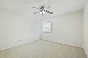 399 Paddington Dr, Kyle, TX 78640 - Photo 14