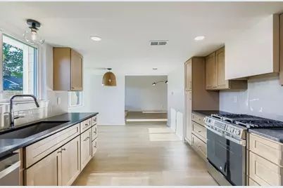 4812 Pelham Drive, Austin, TX 78727 - Photo 10