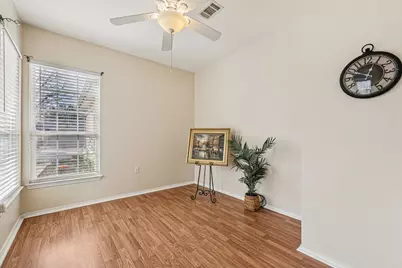 323 Crockett Loop, Georgetown, TX 78633 - Photo 4