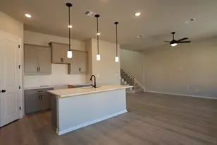 578 Darley Oak Dr, Dripping Springs, TX 78620 - Photo 4