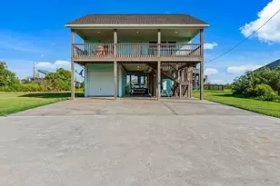 157 Verdia Dr, Crystal Beach, TX 77650 - Photo 24